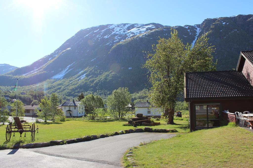 Skysstasjonen Cottages Røldal Esterno foto
